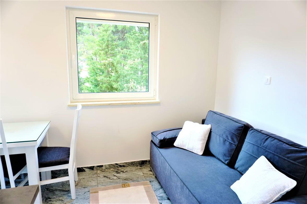 Apartment And Rooms Milak Rab Town Luaran gambar