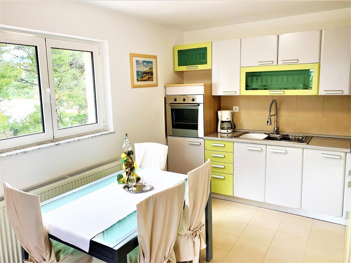 Apartment And Rooms Milak Rab Town Luaran gambar